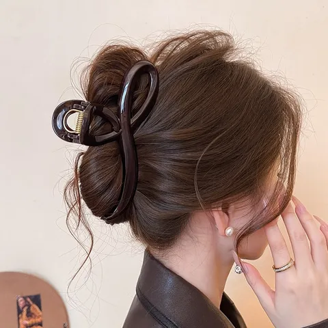 Eleganter PC Geometrischer Haarkralle-Clip Großer Matt Glänzender Haifisch-Clip Einfarbig Marmoriertes Muster Rutschfester Kopfschmuck Haarklammern Accessoires Für Damen Täglich Pendeln