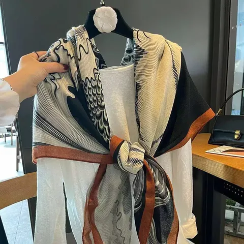 Oversized Square Scarf Women Retro Ethnic Style Polyester Scarf Lightweight Sun Protection Shawl For Travel Daily Wear