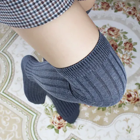 Women Over The Knee Socks Knitted Vertical Striped High Long Tube Stockings Warm Casual Fashion Leg Warmers Hosiery