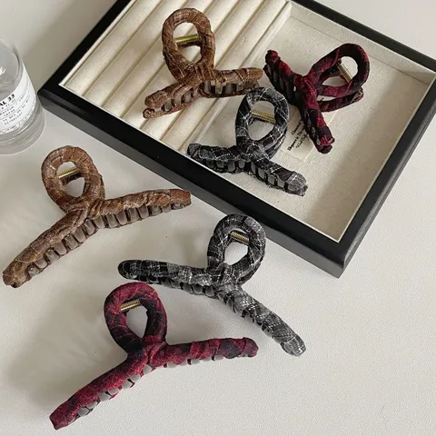 Pince à Cheveux Vintage en Tissu Écossais pour Femmes Pince Requin en Acrylique Grande Moyenne Taille Accessoire de Mode
