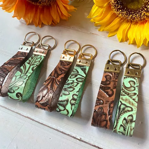 Vintage Western Tooled Leather Keychain Genuine Cowhide Car Key Holder Retro Braided Wristlet Strap Bag Charm Accessories