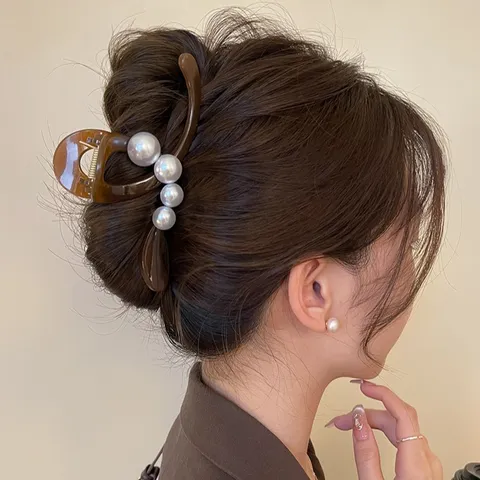 Eleganter Harz Künstliche Perle Haarkralle Clip Große Acetat Hai Clip Damen Mode Hochsteckfrisur Haarspange Täglich Pendler Haarschmuck