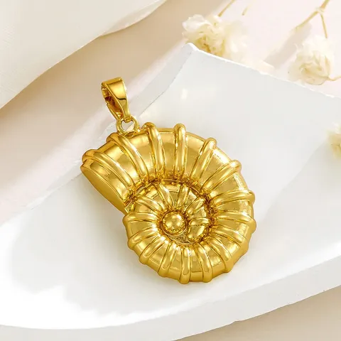 Leichter Luxus Kupfer 18K Vergoldet Mikro Eingelegt Zirkon Meer Tier Anhänger DIY Handgemachte Schmuck Charme Zubehör