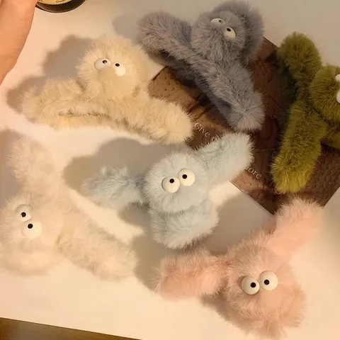 Süße Große Augen Plüsch Haarkralle Clip Für Frauen Lustige Weiche Pelzige Haarklemme Groß Rutschfest Haarschmuck Herbst Winter