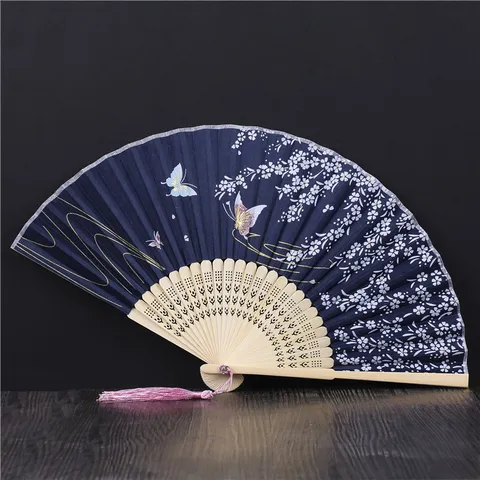 Eventail Pliant en Soie de Style Chinois Eventail à Main Creux en Bois Eventail Classique Imprimé Fleurs de Cerisier pour Danse Accessoire Qipao