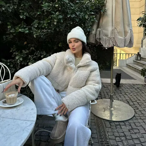 Manteau Court Chaud Rembourré en Polaire de Laine d'Agneau Artificielle Épaissie d'Hiver pour Femmes Vêtement d'Extérieur Décontracté