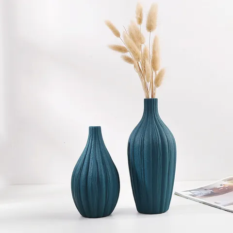Vase en Céramique Minimaliste Nordique Rayé Verticalement Pot de Fleur de Table Vase Décoratif de Bureau Pour la Maison Salon