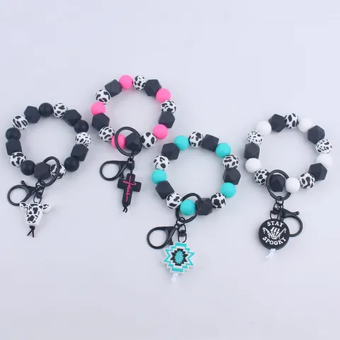 Fashion Silicone Beaded Wristlet Keychain Cow Pattern Cross Geometric Charm Keychain For Women Girls Handmade Beads Key Ring Pendant Accessory