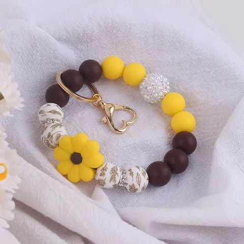 Silicone Beaded Wristlet Keychain Flower Pendant Heart Metal Clasp Daisy Pattern Key Ring Bracelet For Women Gift Fashion Accessories