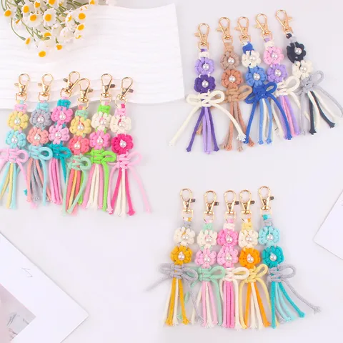 Handgewebter Gänseblümchen Schlüsselanhänger Perle Baumwollseil Taschenanhänger Blumen Quaste Ornament Charm Damen Accessoire