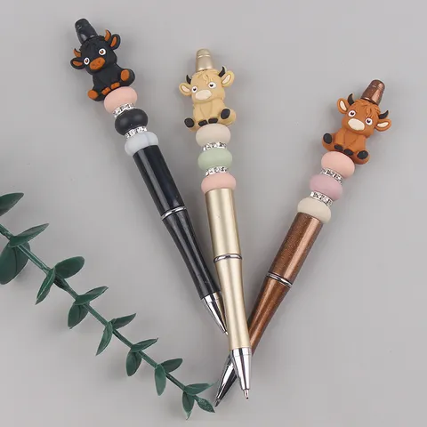 Penna a Sfera Creativa con Perline in Silicone a Forma di Mucca delle Highland DIY Penna da Scrittura in Plastica Multifunzionale per Scuola Ufficio Regalo Bambini