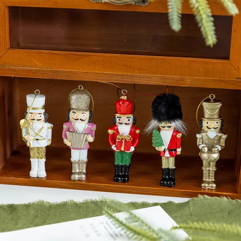 Weihnachten Harz Nussknacker Soldat Hängende Ornamente Urlaub Baum Dekorationen Traditionelle Soldat Desktop Figuren Für Haus Fest Party Dekor