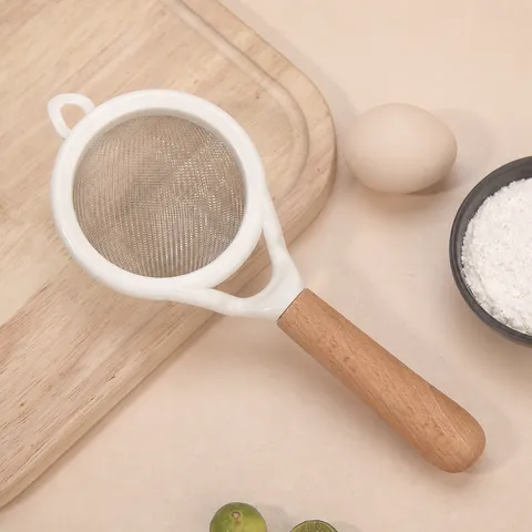 Setaccio per Farina in Acciaio Inossidabile Colino a Rete Fine Con Manico in Legno Strumento da Forno Portatile per Cucina Zucchero in Polvere Succo