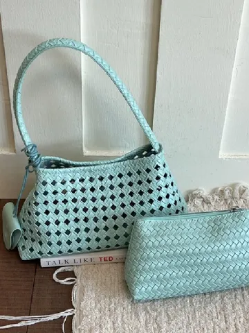 Femmes Mode Ajouré Tissé PU Cuir Épaule Sac Underarm Casual Commuter Sac à Main Élégant Été Seau Sac