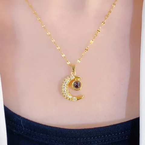 Moissanite Titanium Steel Moon Pendant Necklace Gold Plated Projection Luxury Fashion Jewelry Gift For Women