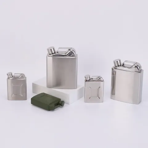Flasque de Poche Créative en Acier Inoxydable en Forme de Bidon Pot à Vin en Métal Portable pour Camping en Plein Air Voyage