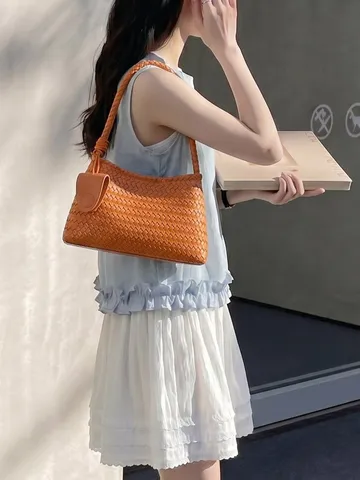 Sac sous les aisselles en cuir PU tissé pour femmes Sac à main vintage chic poignée supérieure sac à bandoulière de grande capacité