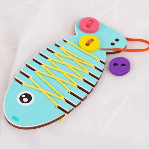 Hölzernes Pädagogisches Schnürbrett Spielzeug Kleinkind Feinmotorik Training Kleiner Fisch Fädelspiel Montessori Spielzeug