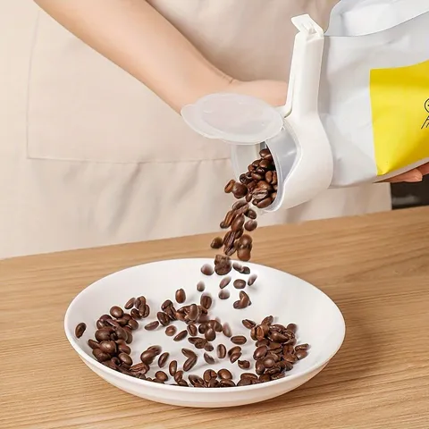 Large Caliber Food Bag Sealing Clip Plastic Moisture Proof Snack Sealing Clip With Pouring Spout Kitchen Storage Tool