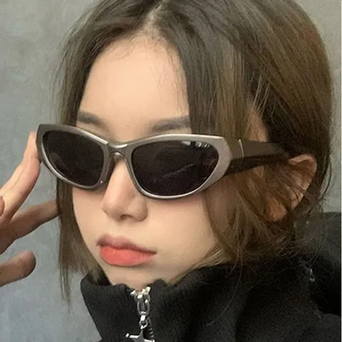 Y2K Futuristic Cyberpunk Sunglasses For Women Men Sports Cycling Rimless Style Wrap Sunglasses Hip Hop Steampunk Shield Eyewear Outdoor Rave Eyeglasses