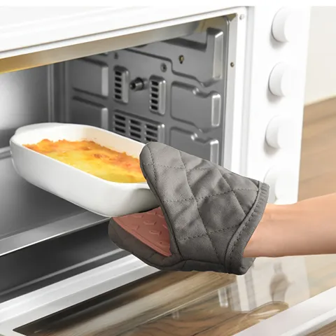 Fish Shaped Silicone Quilted Oven Mitt Heat Resistant Anti Scald Microwave Baking Hand Clip Kitchen Pot Holder