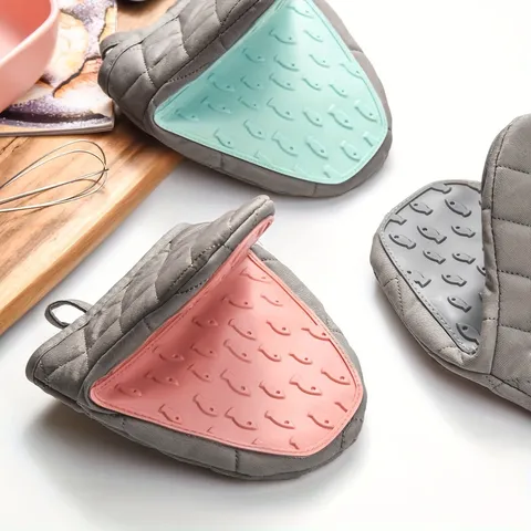 Fish Shaped Silicone Quilted Oven Mitt Heat Resistant Anti Scald Microwave Baking Hand Clip Kitchen Pot Holder