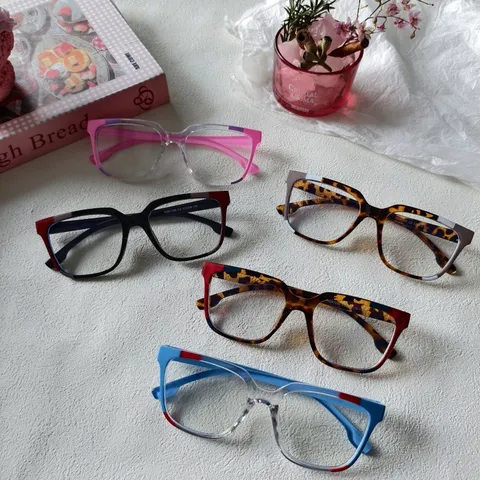 Gafas de Luz Azul con Marco Cuadrado a la Moda Monturas de PC Personalizadas Diseño en Bloques de Color para Mujer