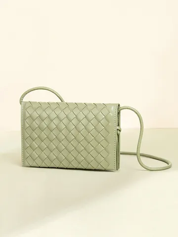 Bolso de Hombro de Sobre Tejido a Mano para Mujer de Cuero PU con Múltiples Compartimentos Bolso Cruzado Pequeño Cuadrado con Solapa