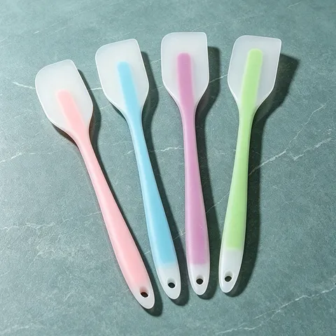 Silicone Spatula Integrated Cream Spatula Butter Cake Scraper High Temperature Resistant Baking Tool Kitchen Gadget
