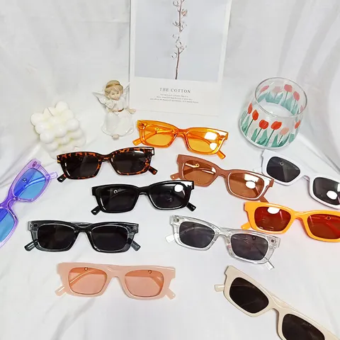Mode Kleiner Rahmen Gelee Farbe Sonnenbrille Für Damen Retro Rechteckige Harz Sonnenbrille Hip Hop Party Brillen Sonnenschutz