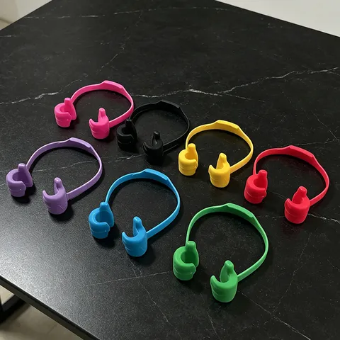 Creative Plastic Thumb Mobile Phone Holder Desktop Lazy Stand Cute Phone Bracket For Video Watching Desk Accessories