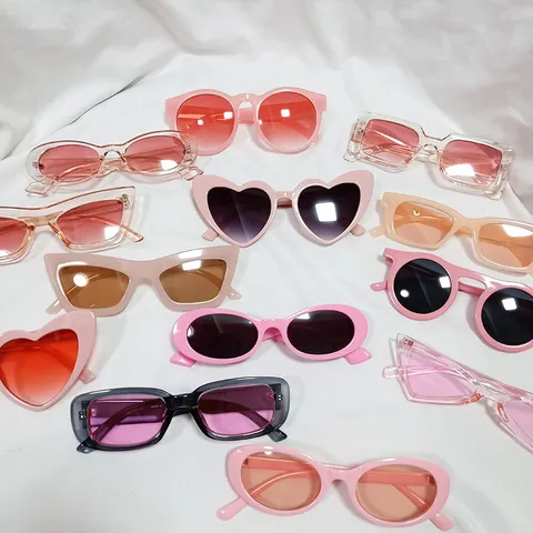 Gafas de Sol Rosas para Niñas Moda Retro Corazón Ojo de Gato Cuadrado Redondo Gafas de Sol para Mujer Accesorios de Fotos