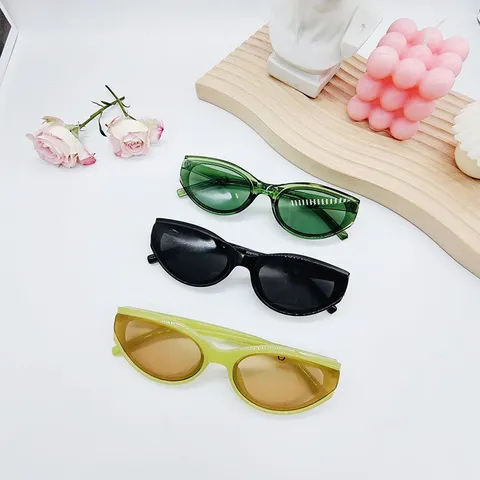 Mode Ovale Katzenaugen Sonnenbrille Für Damen Herren Harzrahmen PC Linse Transparente Geleefarbe Sonnenschutz Brillen