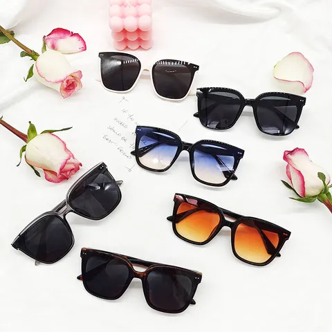 Unisex Fashion Square Sunglasses Trendy Acetate Frame Gradient Lens UV400 Eyewear For Men And Women Outdoor Travel Party