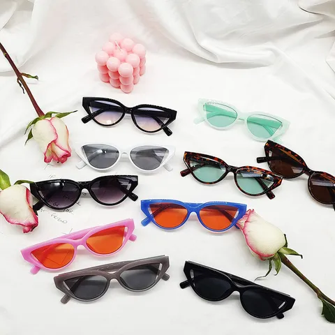 Gafas de Sol Retro Ojo de Gato Montura Pequeña Mujer Moda Lente Océano Colorida Hip Hop Tendencia Chic Gafas UV400