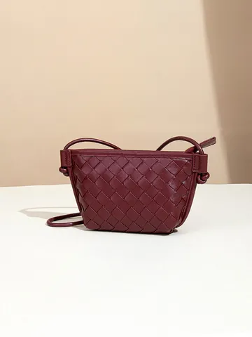 Damen Gewebte PU Leder Umhängetasche Mini Quadratische Muschel Handytasche Geflochtene Schultertasche Mit Verstellbarem Gurt Urban Stil