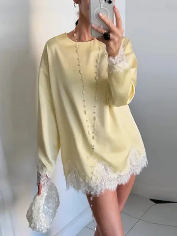 Women's French Elegant Solid Color Crew Neck Long Sleeve T-Shirt Lace Patchwork Casual Regular Fit Top