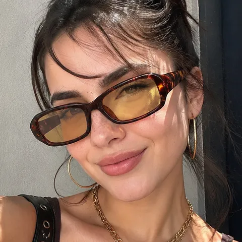 Klassische Quadratische Sonnenbrille Für Damen Herren Retro Kunststoff Vollrand Brille Trendige Strand Reise Eyewear UV400 Schutz