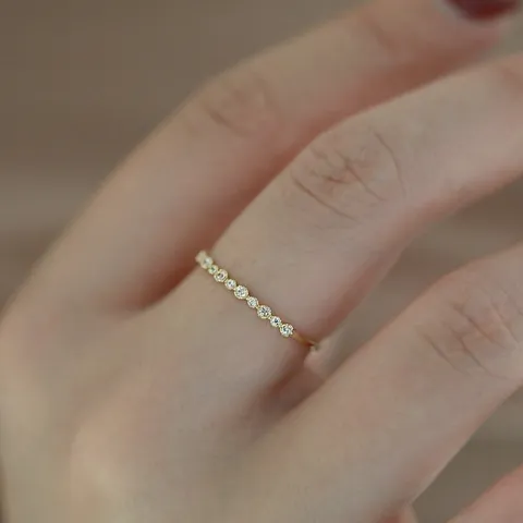 Nischendesign 925 Sterlingsilber Strass Reihe Stapelbar Bandring Elegant Geometrisch Rund Strass Ring Für Damen Tägliche Modeschmuck