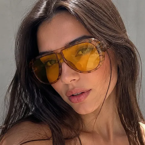 Oversized Shield Sunglasses For Women Men Western Trendy Fashion Retro Sunglasses One Piece Large Frame UV400 Protection PC Frame Shades