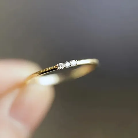 Eleganter Silber Strass Reihe Ring Für Damen Frisch Süß Design Leichter Luxus Geometrischer Kreis Strukturierter Fingerring Schmuck