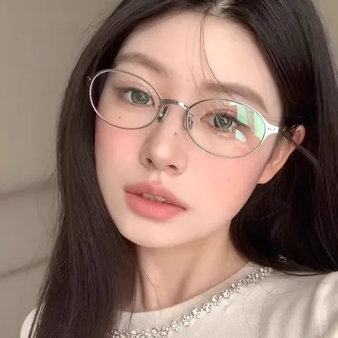 Vintage Oval Metal Frame Glasses Women Retro Clear Lens Optical Eyewear Geek Style Lightweight Blue Light Blocking Glasses