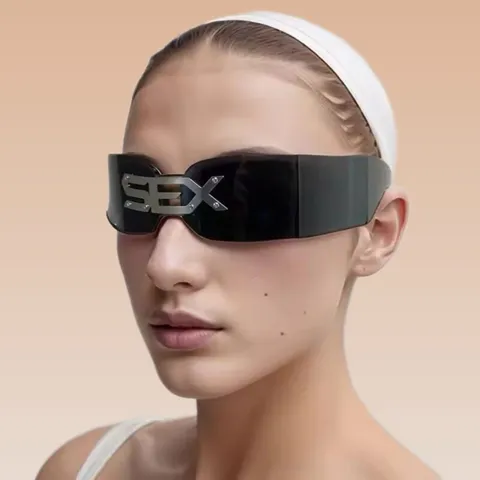 Cyberpunk Randlose Integrierte Sonnenbrille Futuristische SEX Metall Buchstaben Punk Hip Hop Nachtclub Oversized Sonnenbrille Damen Herren