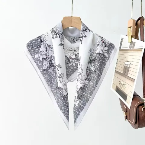 Foulard Quadrato in Satin da Donna Stampa Floreale Geometrica Moda Elegante Versatile Accessorio Quotidiano