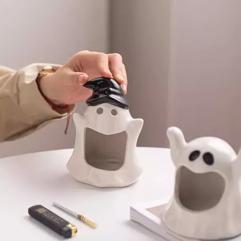 Cute Ghost Ceramic Ashtray Novelty Cartoon Spirit Desktop Ornament Home Living Room Gift