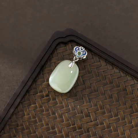 S925 Sterling Silver Pendant Only (Without Chain) Oval Green Jade Thai Silver Retro Auspicious Cloud New Chinese Style Jewelry For Women