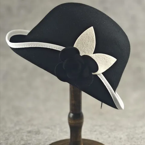 Audrey Hepburn Style Camellia Wool Felt Bucket Hat Women Retro Color Block Wide Brim Fedora Warm Winter Hat