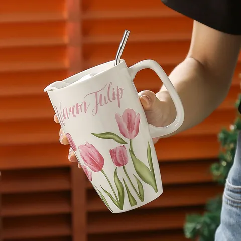Leuke Keramische Mok Met Deksel Lepel En Stro Grote Capaciteit Koffie Melk Kop Cartoon Bloemen Print Drinkgerei Voor Thuis Kantoor
