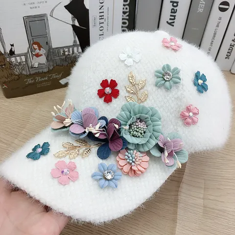 Casquette de Baseball en Peluche pour Femme Avec Fleur en Strass Hiver Chaud Doux Velours Épaissi Réglable Snapback Extérieur Chapeau de Soleil Décontracté de Mode