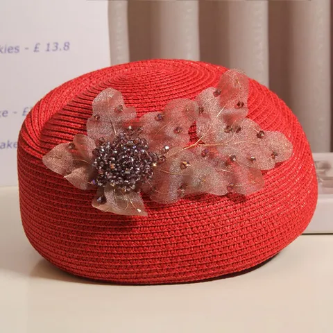 Damen Stroh Baret Hat Sommer Sonnenschutz Vintage Floral Strass Maler Hat Elegant Casual Strand Cap